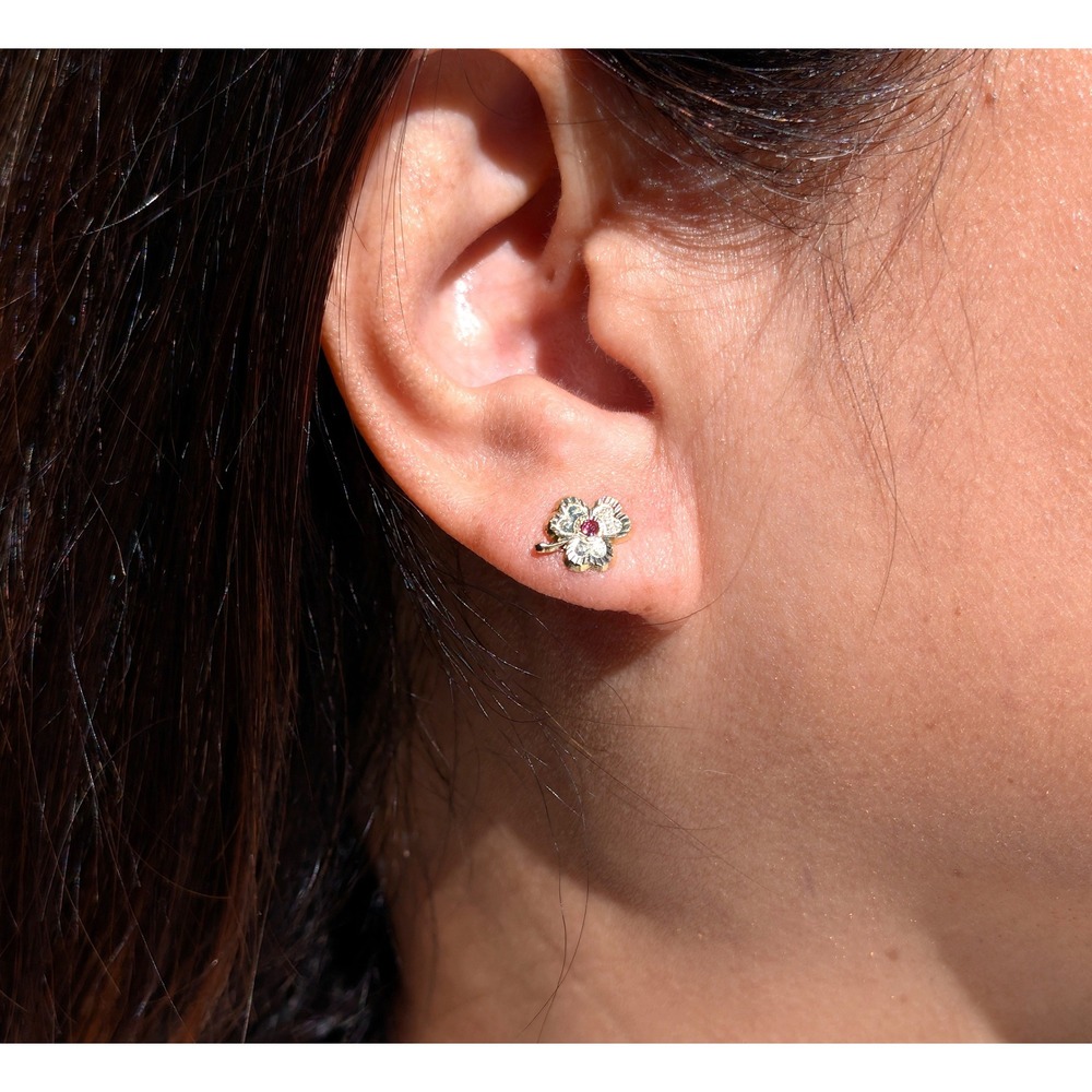14K Solid Gold Three Leaf Clover Stud Earrings with Pink‎ CZ Shamrock jewelry